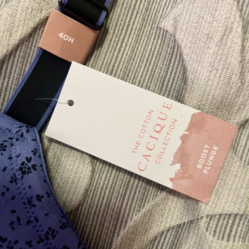 Cacique Front Closure Bra - Picture 4 of 4